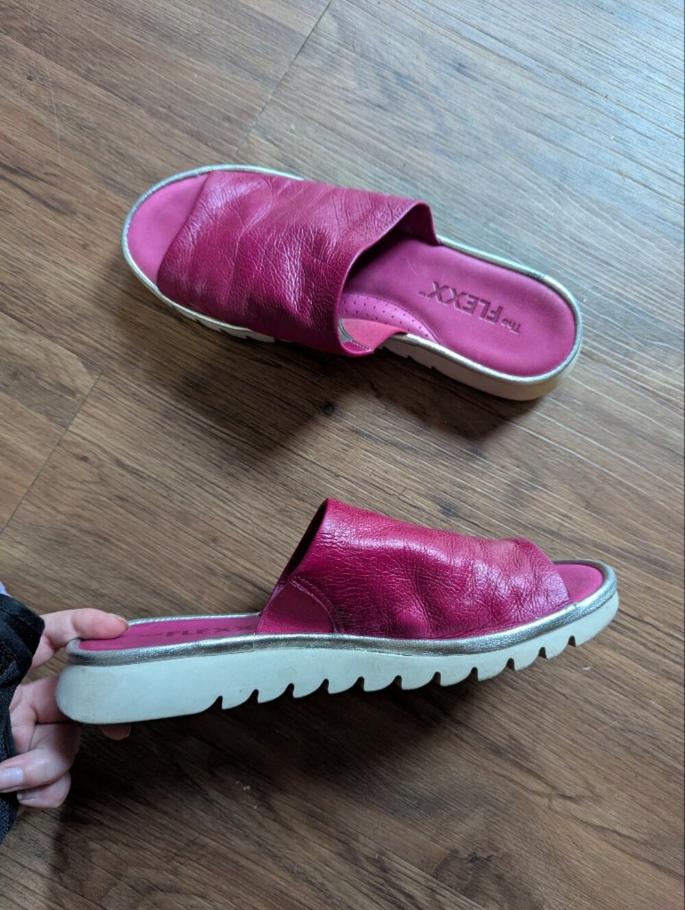 THE FLEXX Shore Thing Women's Pink Leather Slide Sandals Sz 9.5